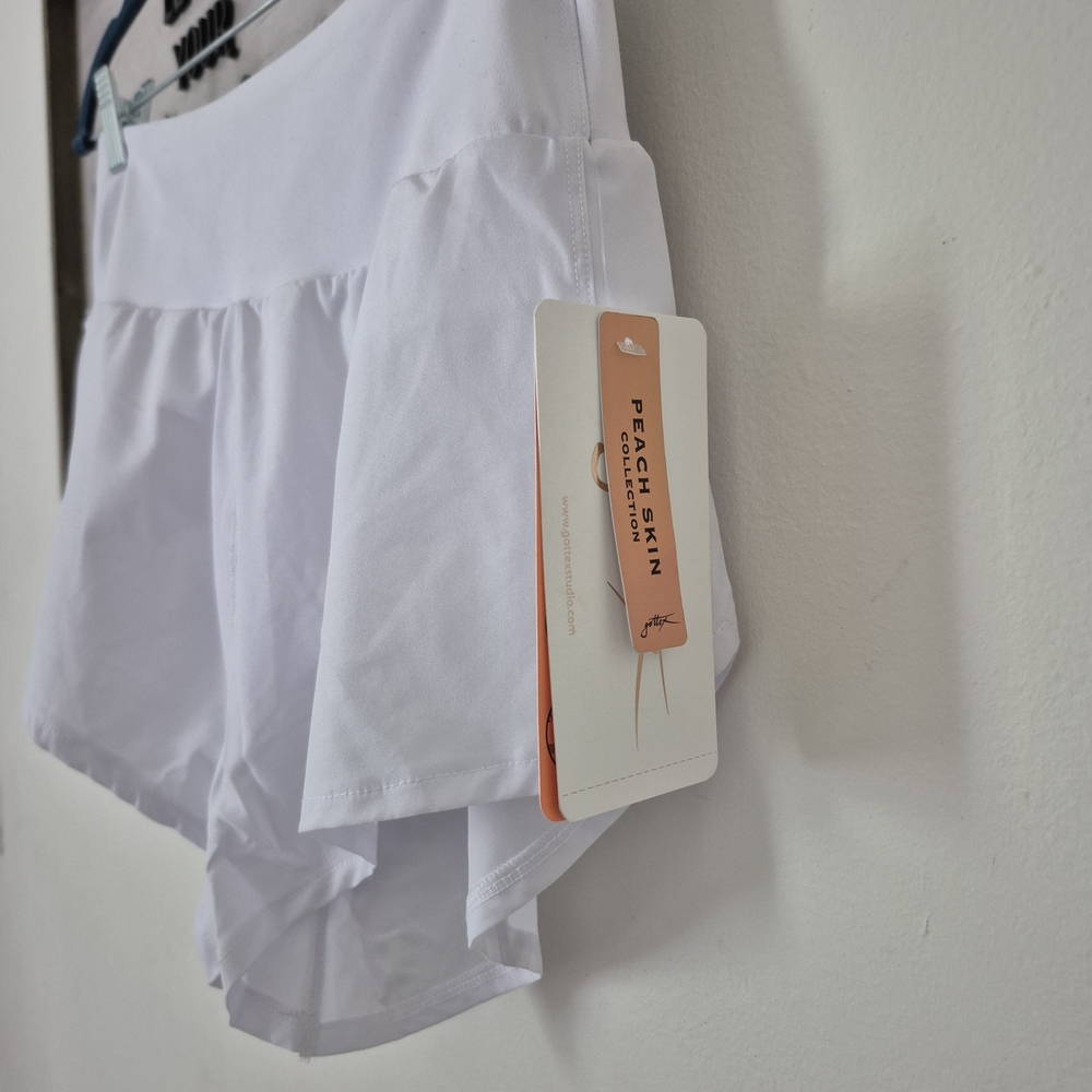 Gottex White Garment with Metallic Accents - Picture 3 of 10